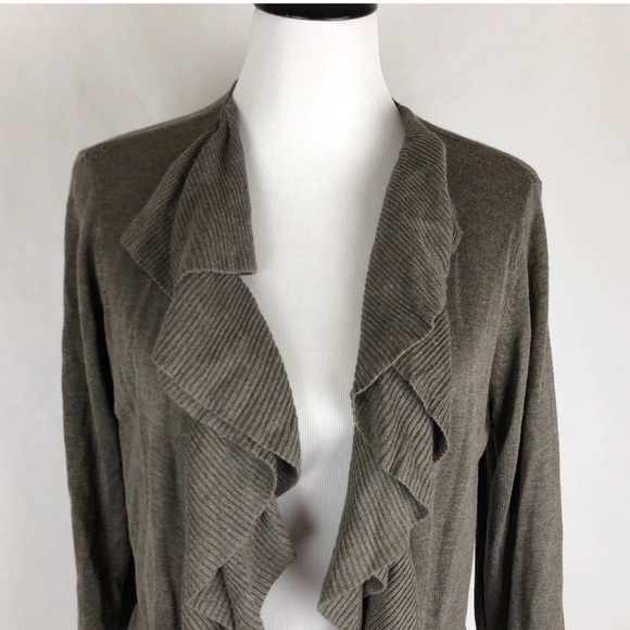 89th & Madison large gray open ruffle sweater - Picture 4 of 7